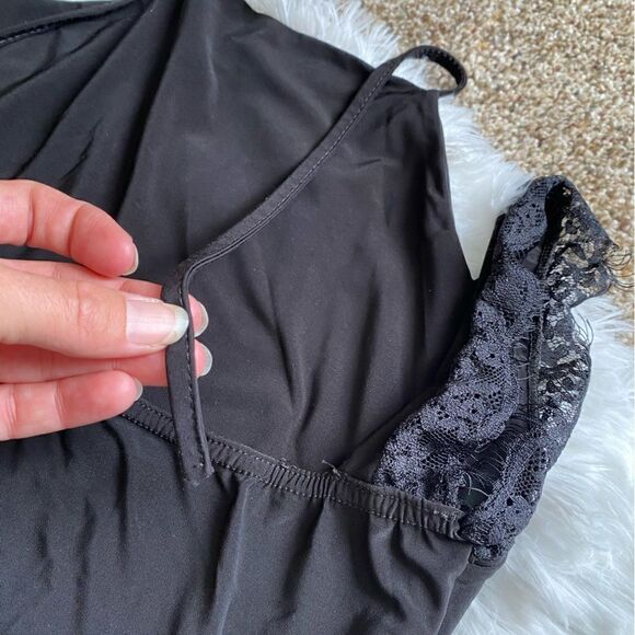 Prettylittlething Maxi Dress Black High Slit Thin Lightweight Sexy FLAWED New - Picture 13 of 14